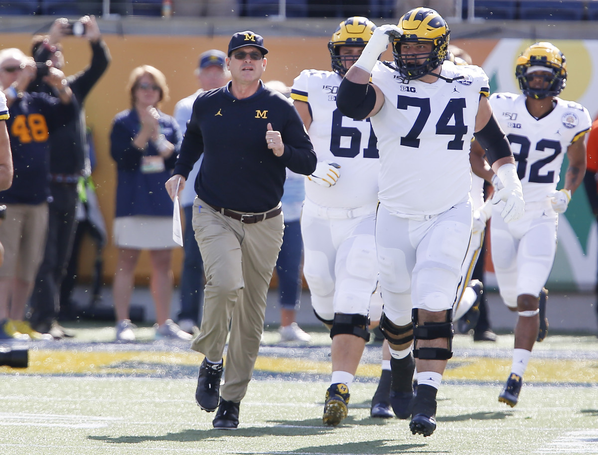 Michigan entering Citrus Bowl - Players and Jim Harbaugh