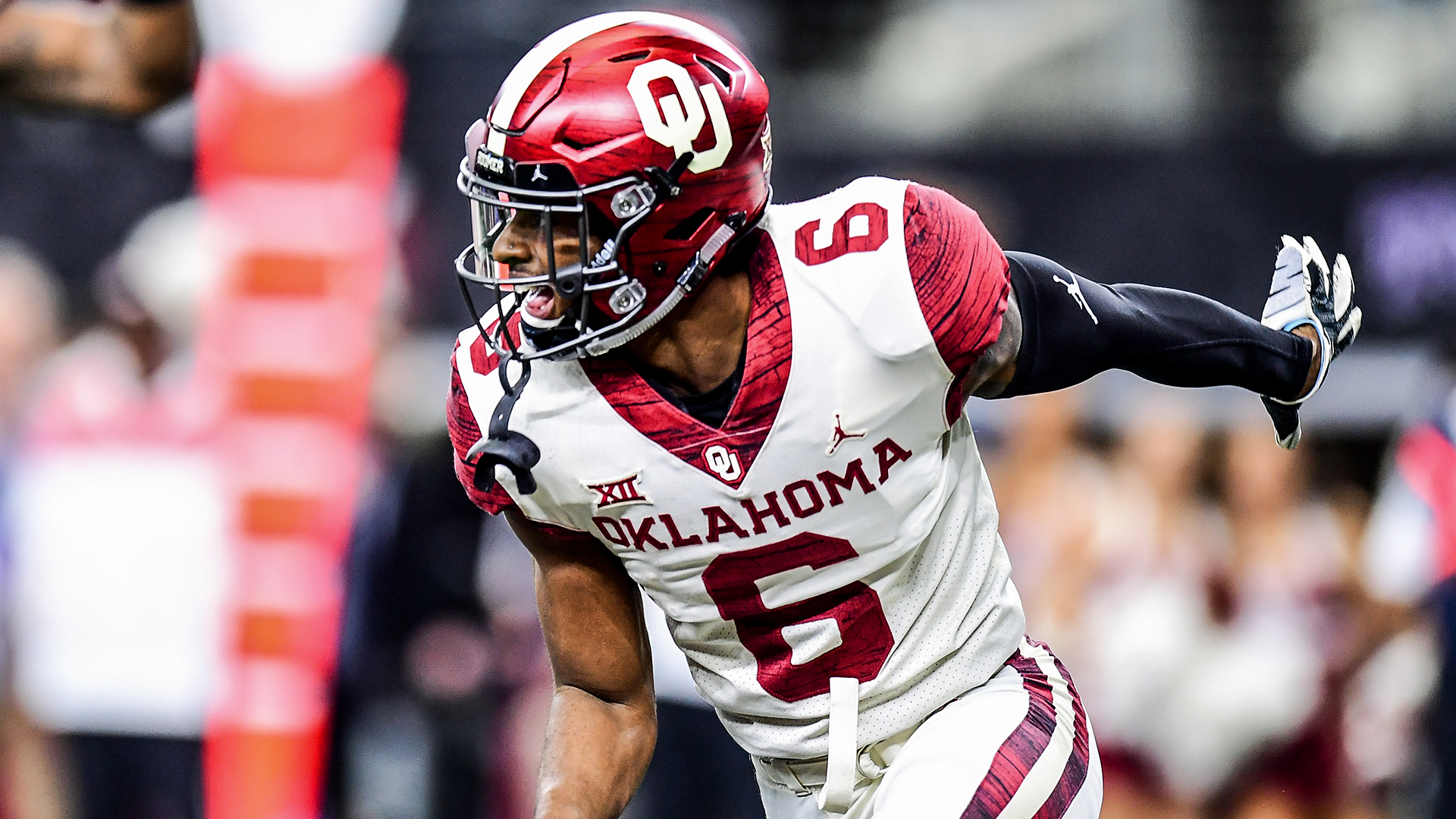 Super Bowl Sooners: How Jalen Hurts' Roller Coaster Journey Put Him on the  Biggest Stage - Sports Illustrated Oklahoma Sooners News, Analysis and More