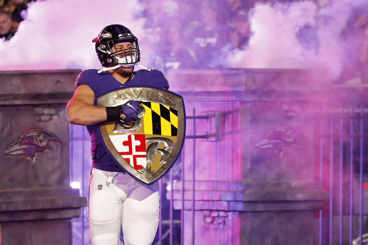 Baltimore Ravens sign Patrick Ricard to extension, activate safety