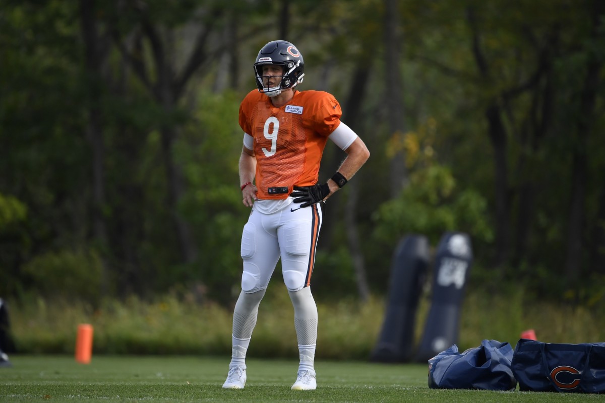 Jaguars commit to Minshew by trading Foles to Bears