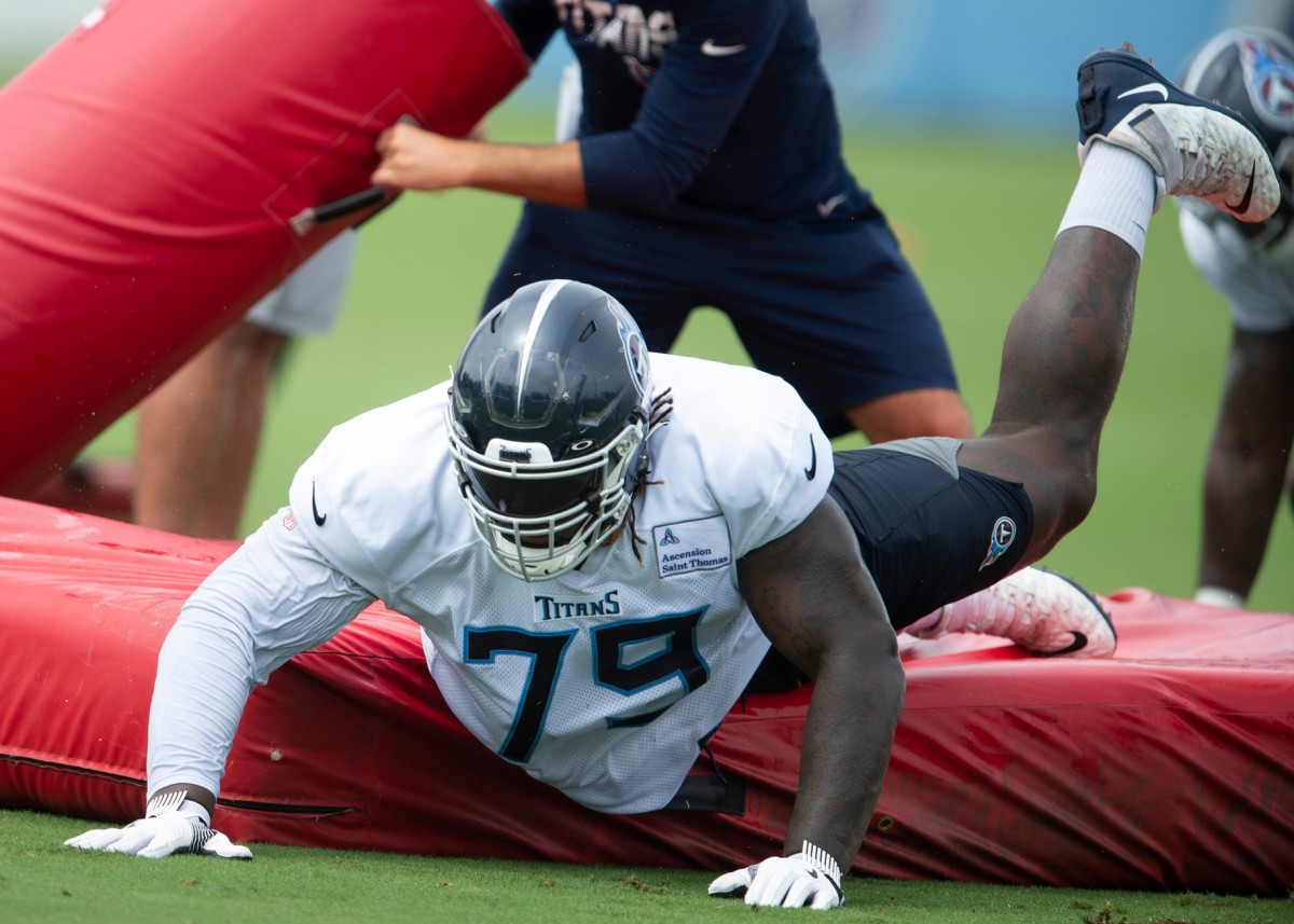 Titans FirstRound Pick Isaiah Wilson Returns to COVID Reserve List