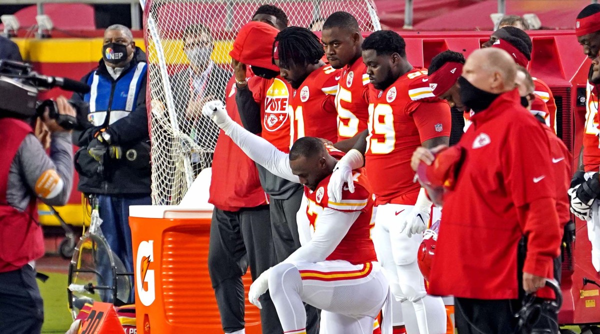 Kansas-Houston Moment of Unity Met With Boos From Fans