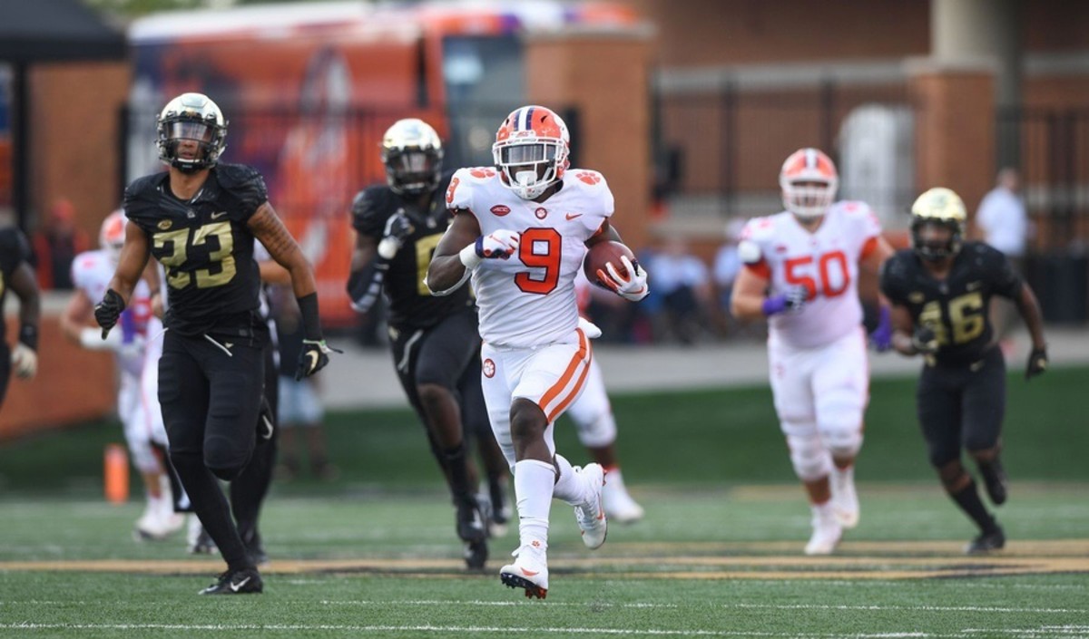 Clemson's Travis Etienne Breaks Another Record - Sports Illustrated ...