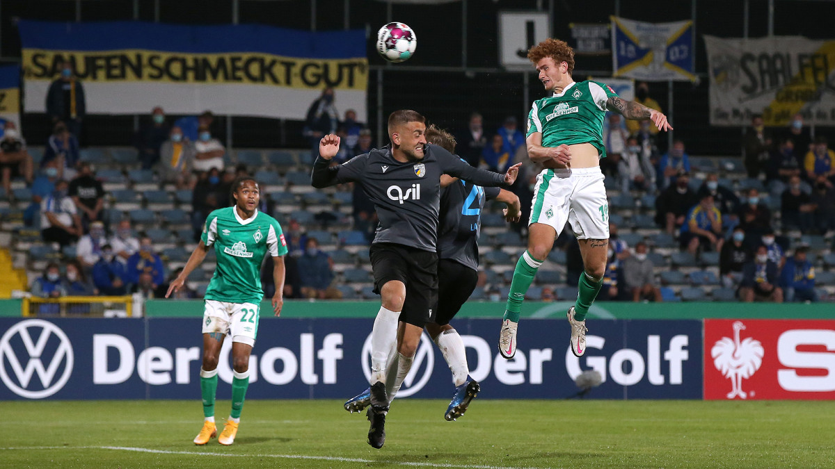 Josh Sargent scores for Werder Bremen