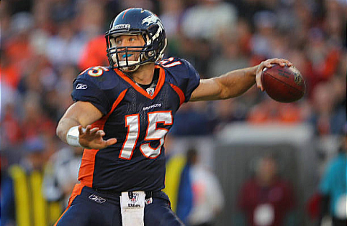 Broncos live: Raiders fans taunt Tim Tebow, even before the game