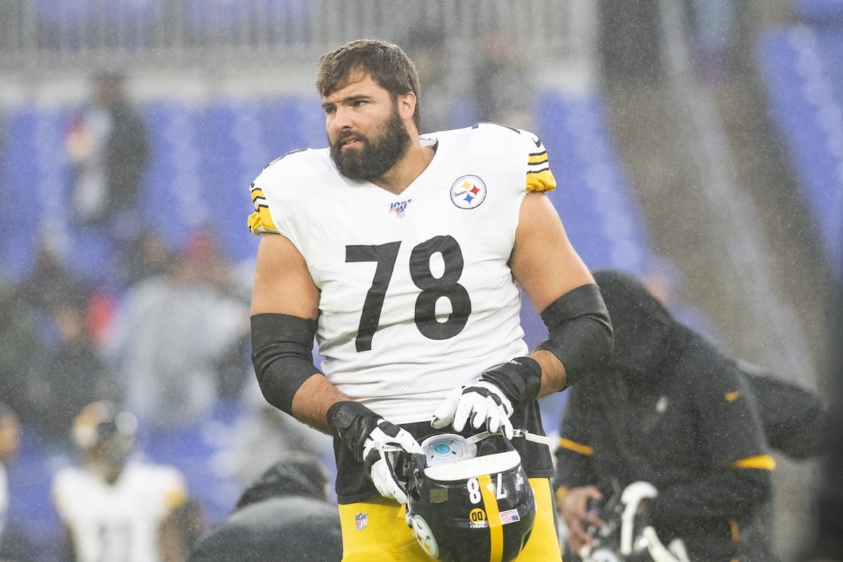 Pittsburgh Steelers' Alejandro Villanueva Informed Mike Tomlin He'd Honor  Fallen Veteran on Helmet - Sports Illustrated Pittsburgh Steelers News,  Analysis and More