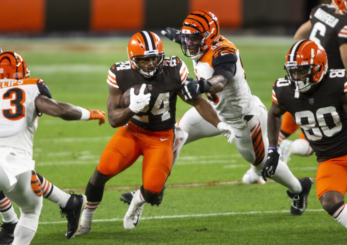 Browns beat Bengals 35-30 in 2020 home opener