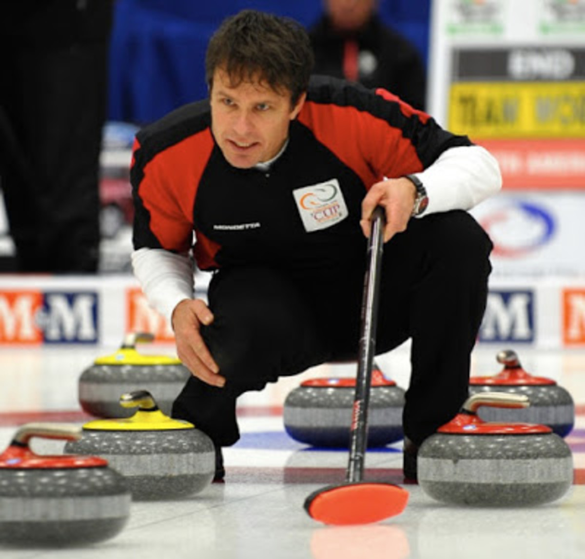 players tour curling