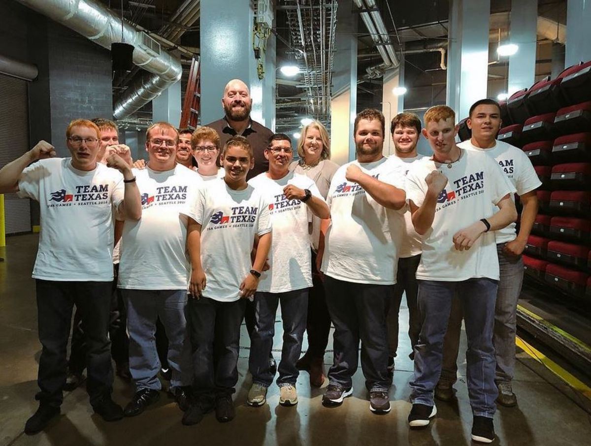 WWE's Paul "Big Show" Wight poses with Special Olympics athletes