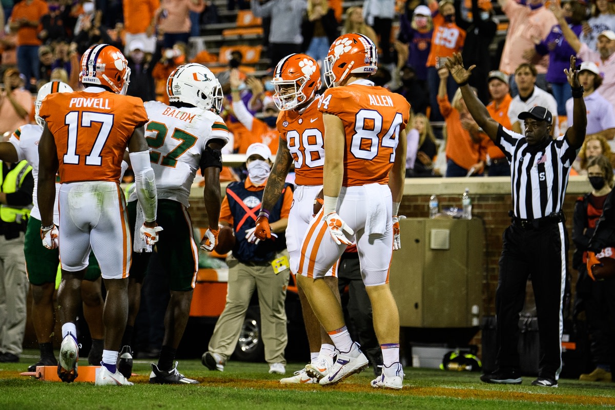 Clemson OC Tony Elliott Was Confident in Tigers Plan For Miami - Sports ...