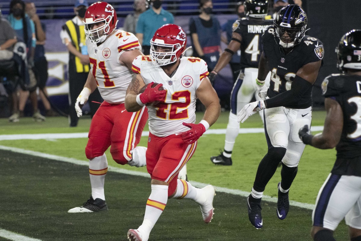 Chiefs Fullback Anthony Sherman Shows Dedication Both On and Off