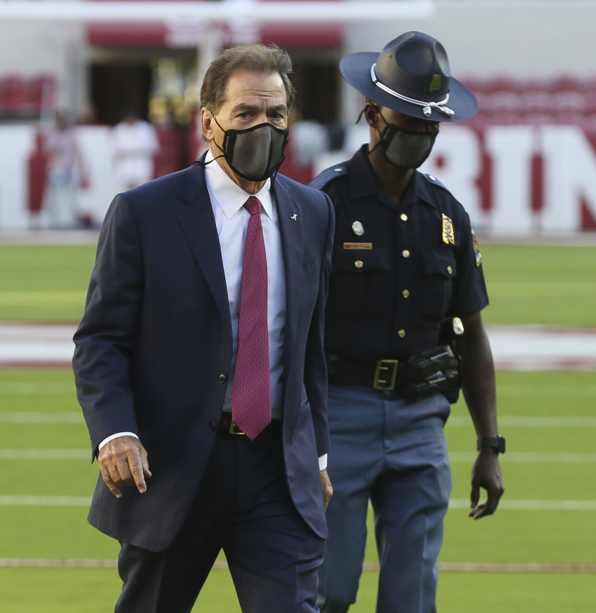 La Salle Coach Shares Thoughts on What Alabama is Getting with 2021 DB Devonta  Smith - Sports Illustrated Alabama Crimson Tide News, Analysis and More