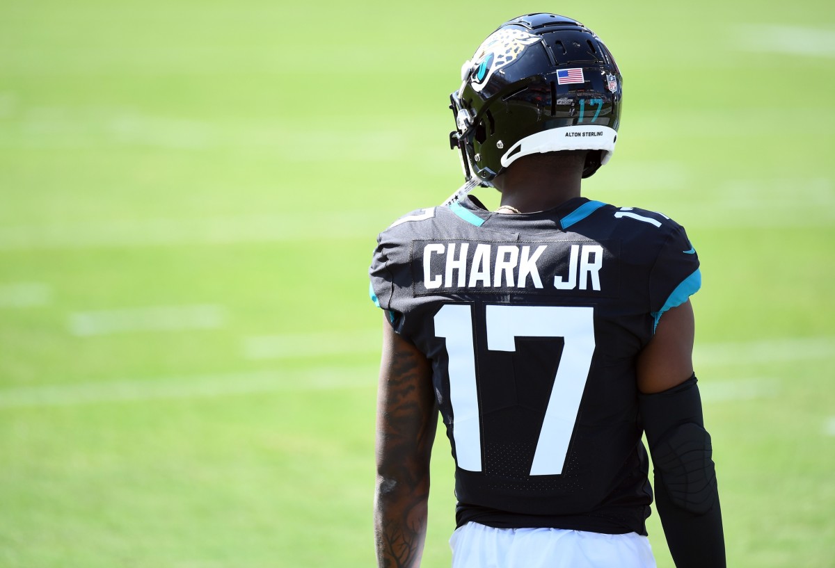 Jaguars fans call out NFL Shop for picture of DJ Chark