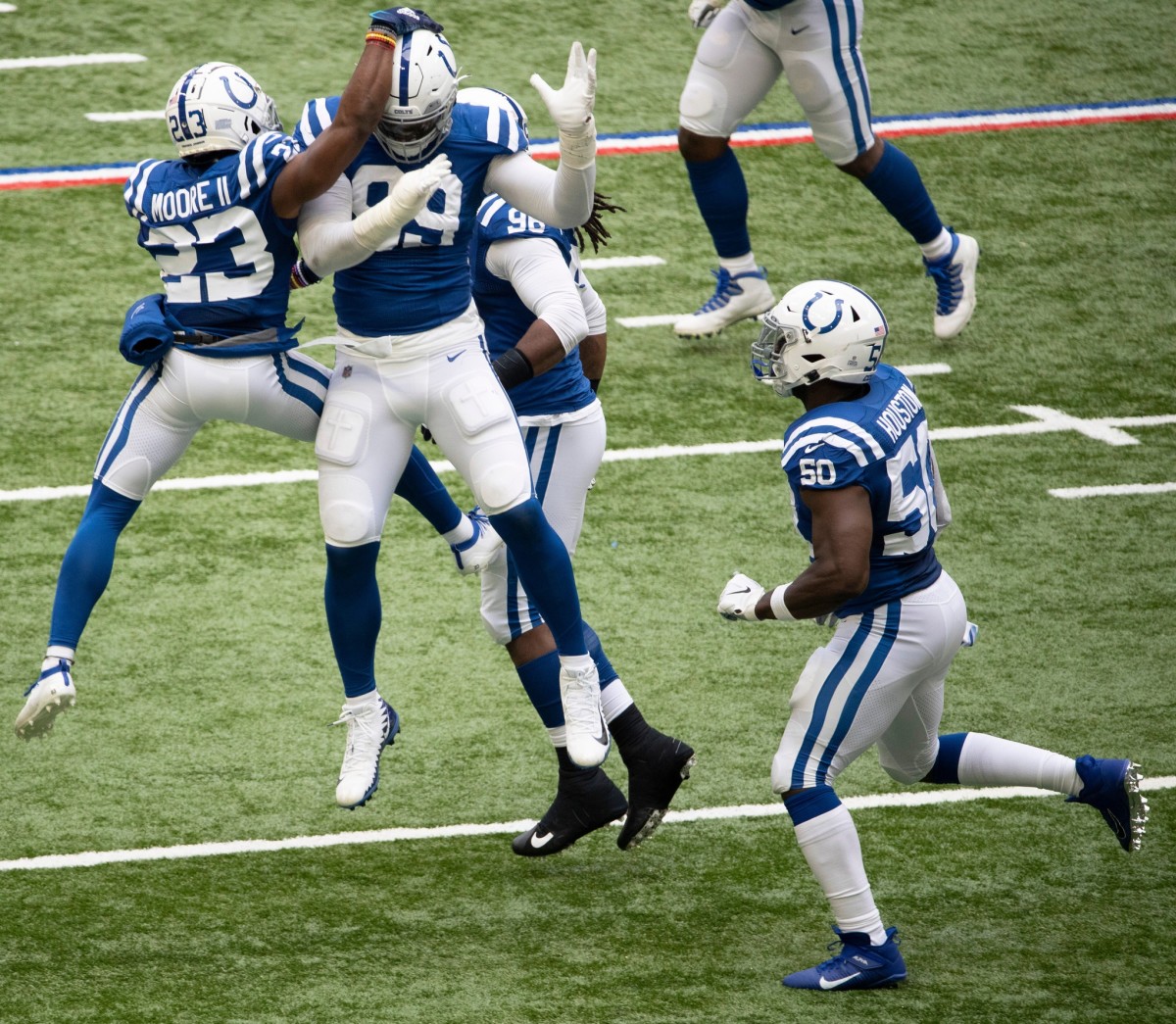 A Crucial Catch patch is on the jersey of Indianapolis Colts quarterback  Philip Rivers (17) as he warms up before an NFL football game against the  Cincinnati Bengals, Sunday, Oct. 18, 2020, in Indianapolis. (AP Photo/AJ  Mast Stock Photo - Alamy