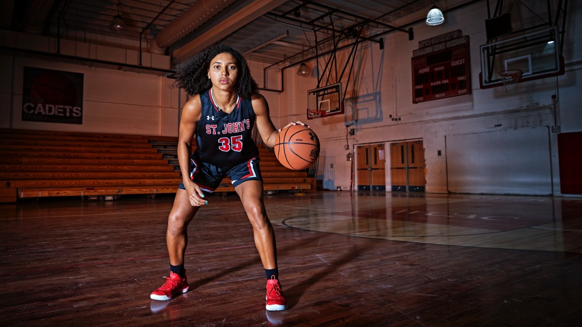 UConn freshman Azzi Fudd capitalizes on NIL, signs deal with Steph