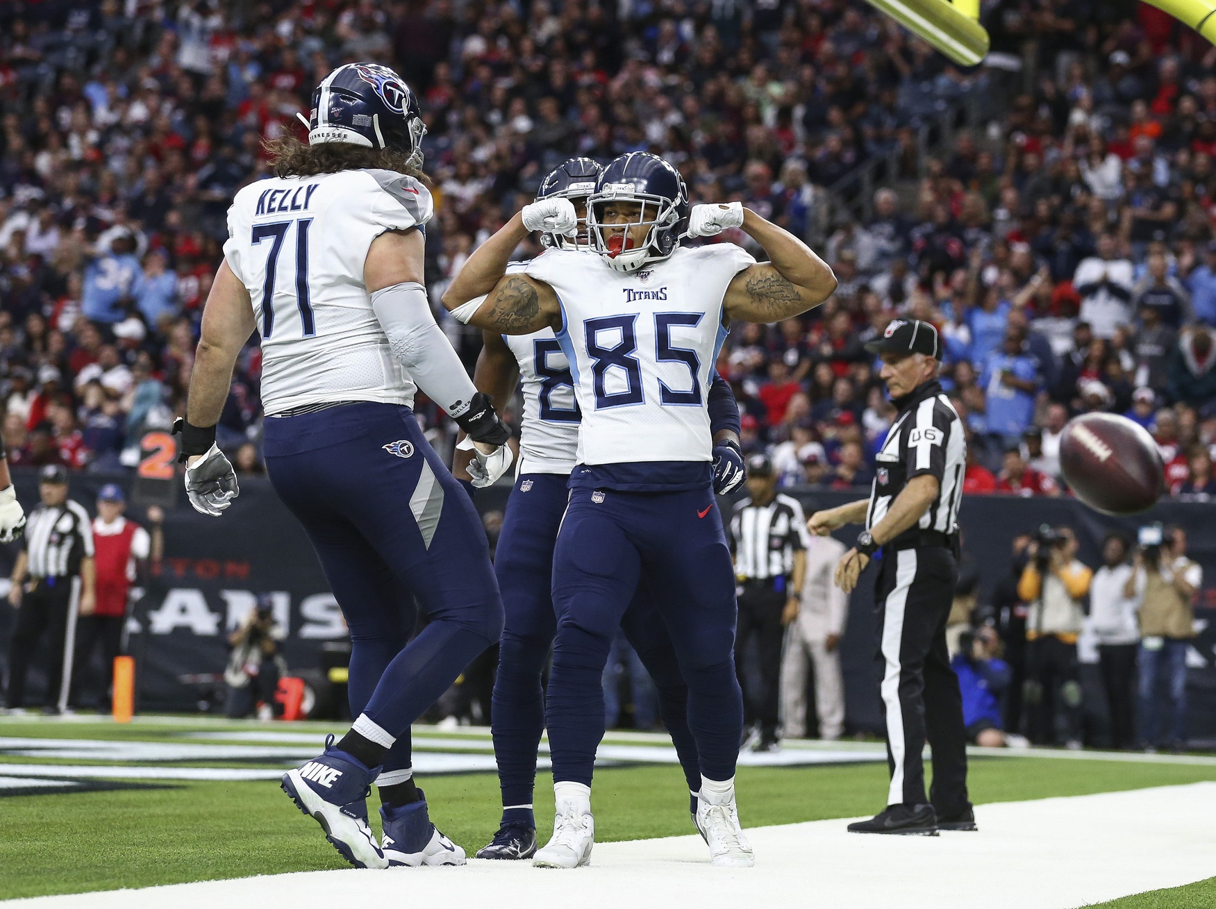 Tennessee Titans offensive tackle Ty Sambrailo (70) plays against the  Chicago Bears during an NFL football game Sunday, Aug. 29, 2021, in  Nashville, Tenn. (AP Photo/John Amis Stock Photo - Alamy