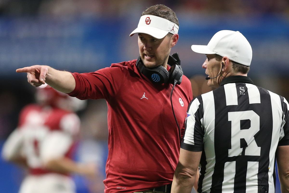 Lincoln Riley appeals another penalty flag