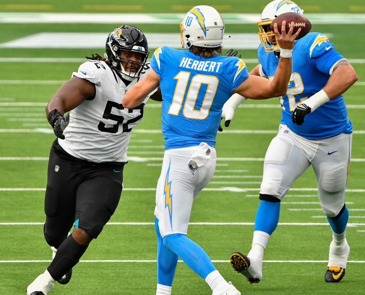 Jacksonville Jaguars NT DaVon Hamilton Earns One of PFF's Top Rookie Grades  For Week 7e - Sports Illustrated Jacksonville Jaguars News, Analysis and  More