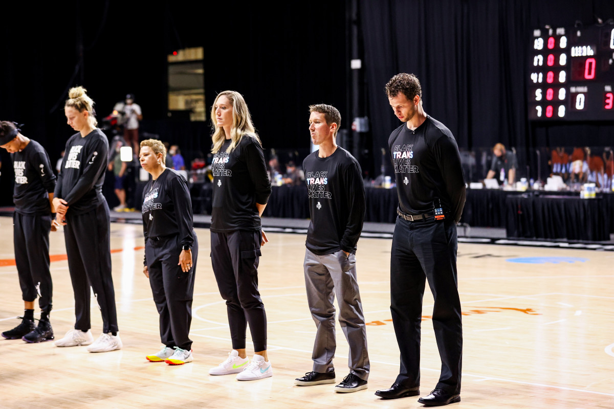 Kelly Loeffler against 'Black Lives Matter' on WNBA gear