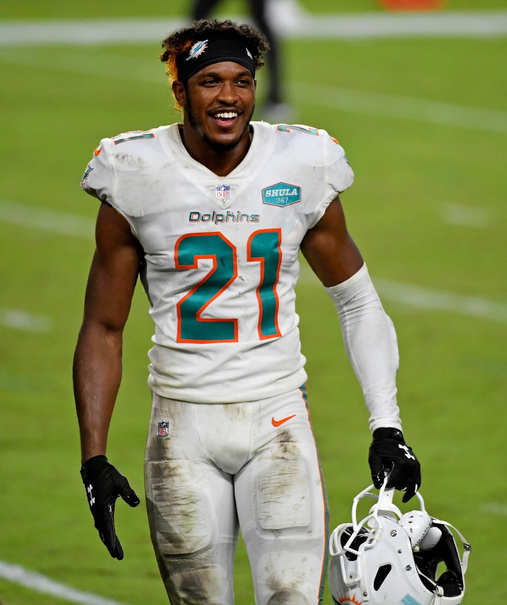 MIAMI GARDENS, FL - OCTOBER 24: Miami Dolphins free safety Jevon