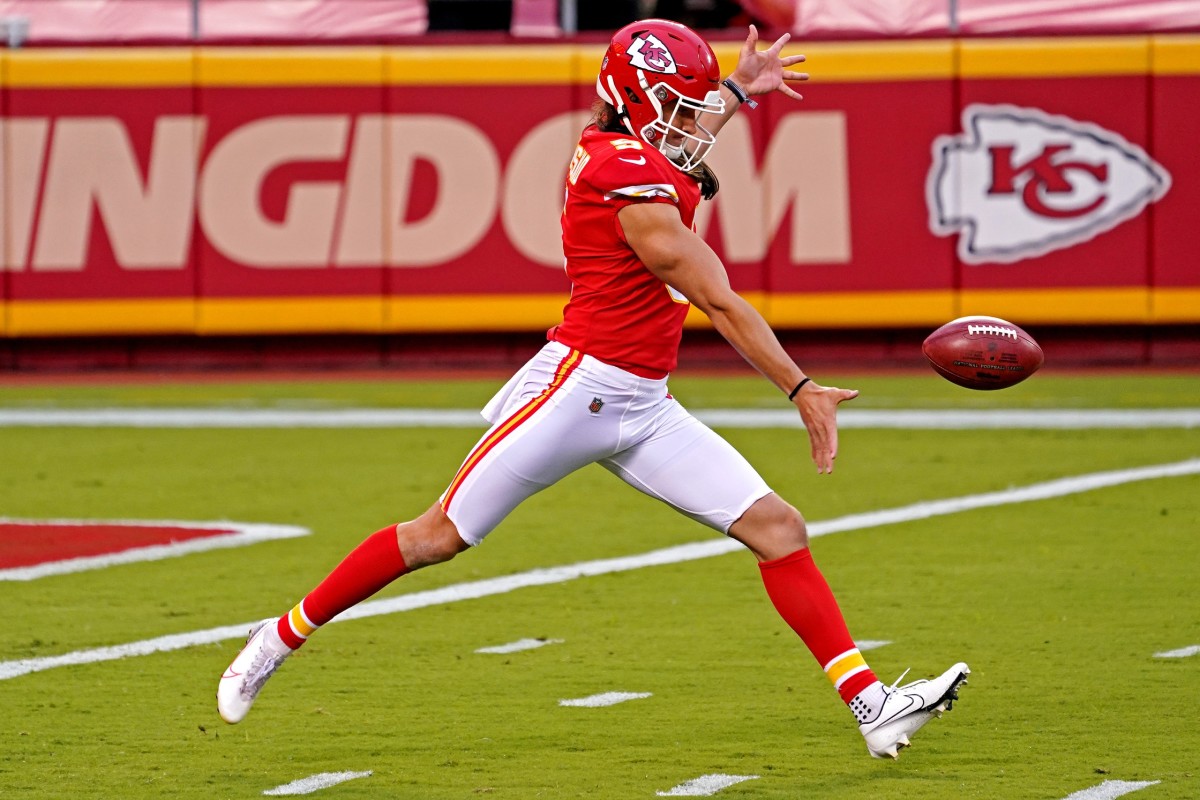 Tommy Townsend Still on Toes After Winning Kansas City Chiefs' Punter  Battle - Sports Illustrated Kansas City Chiefs News, Analysis and More