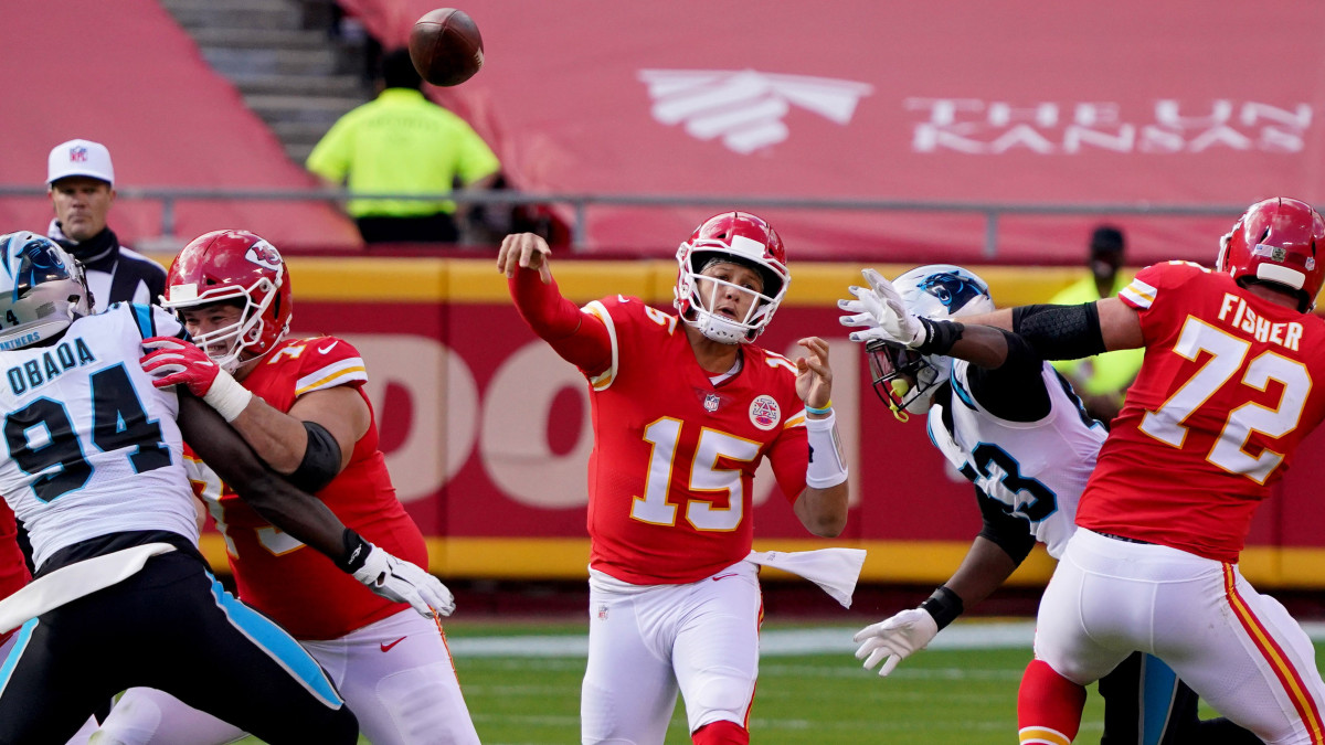 Patrick Mahomes Becomes Fastest NFL Player To Throw 100 TD Passes ...