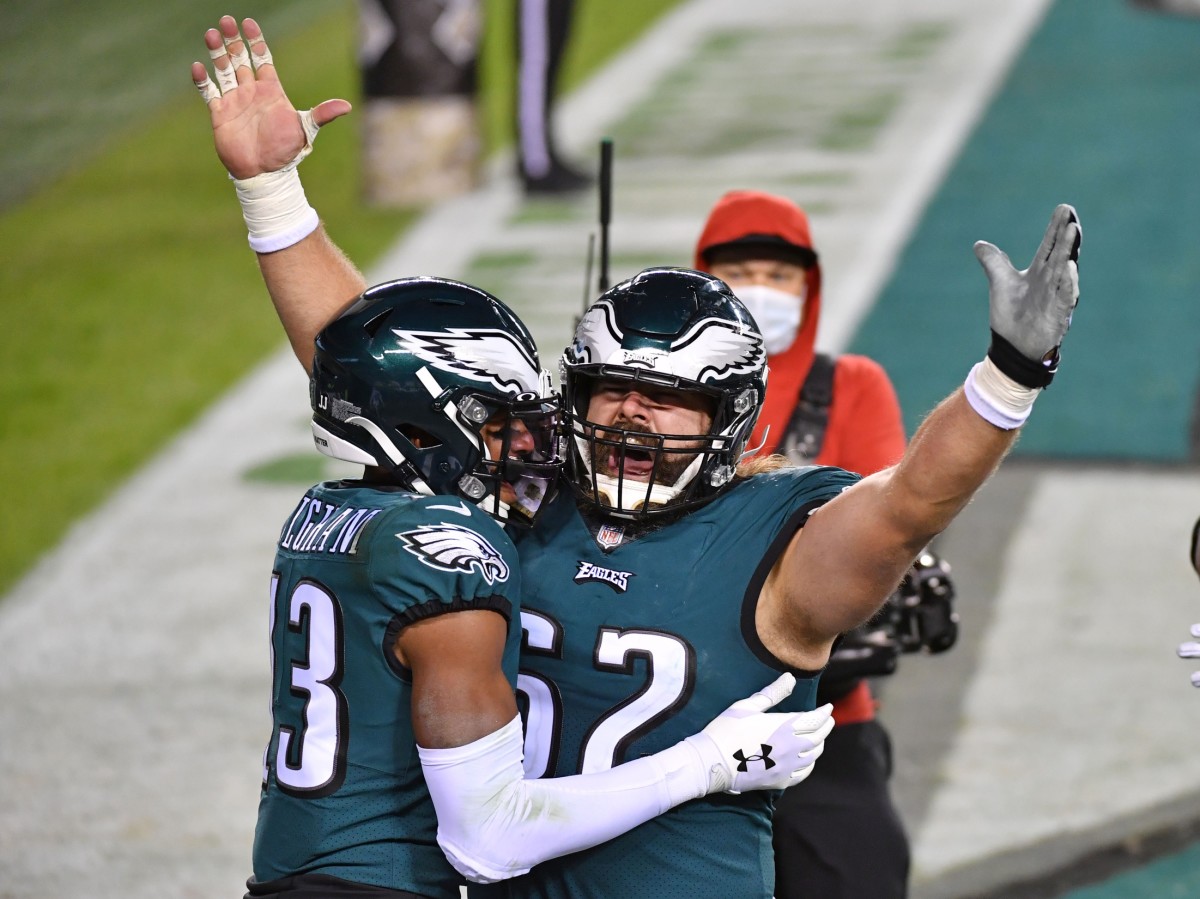 Eagles Iron Man Closing in 100th Straight Start - Sports Illustrated  Philadelphia Eagles News, Analysis and More