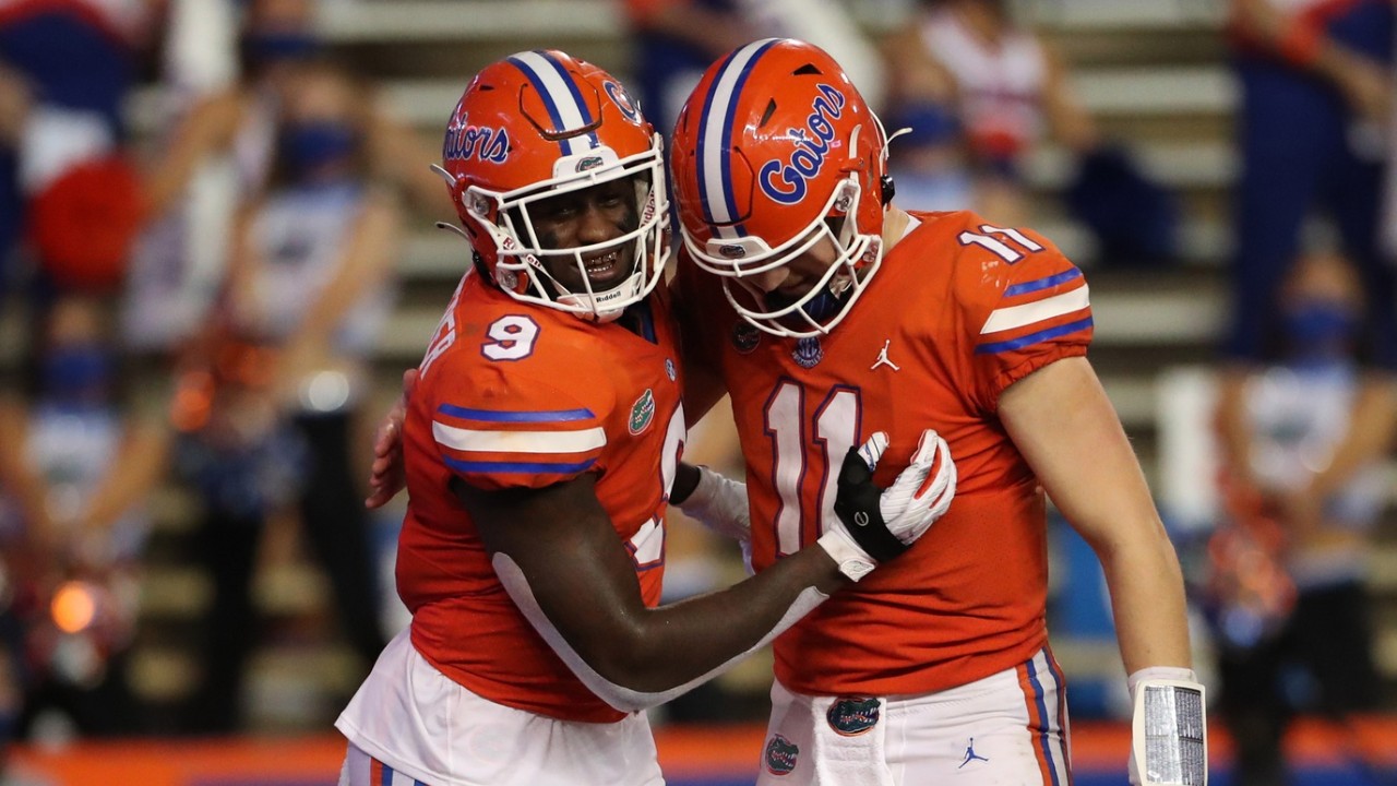 Kyle Pitts Florida Gators Unsigned Goal Line Stretch Photograph