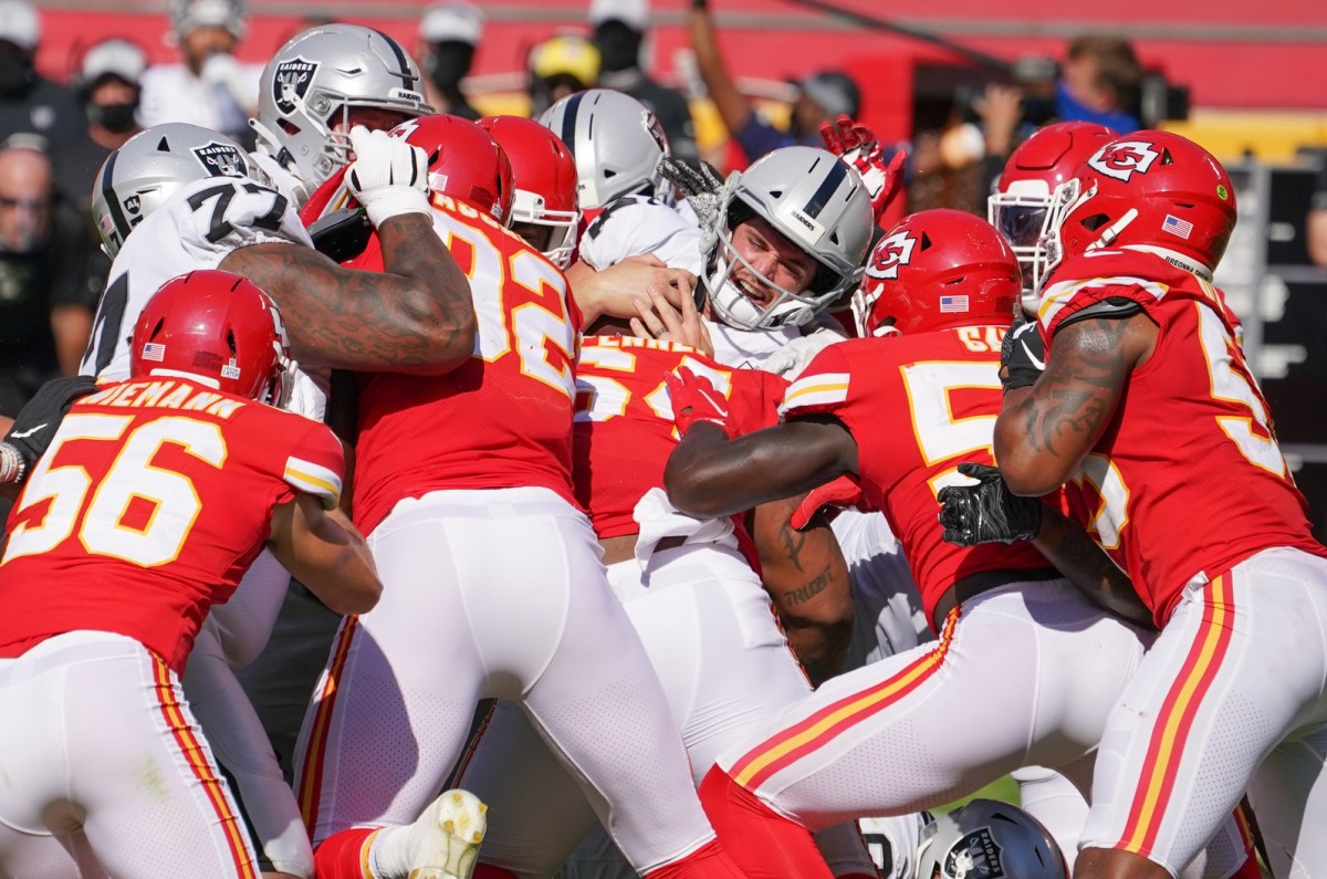 Chris Jones Offseason Motivation: I Had Joe Burrow on the Dummies I Was  Slapping - Sports Illustrated Kansas City Chiefs News, Analysis and More