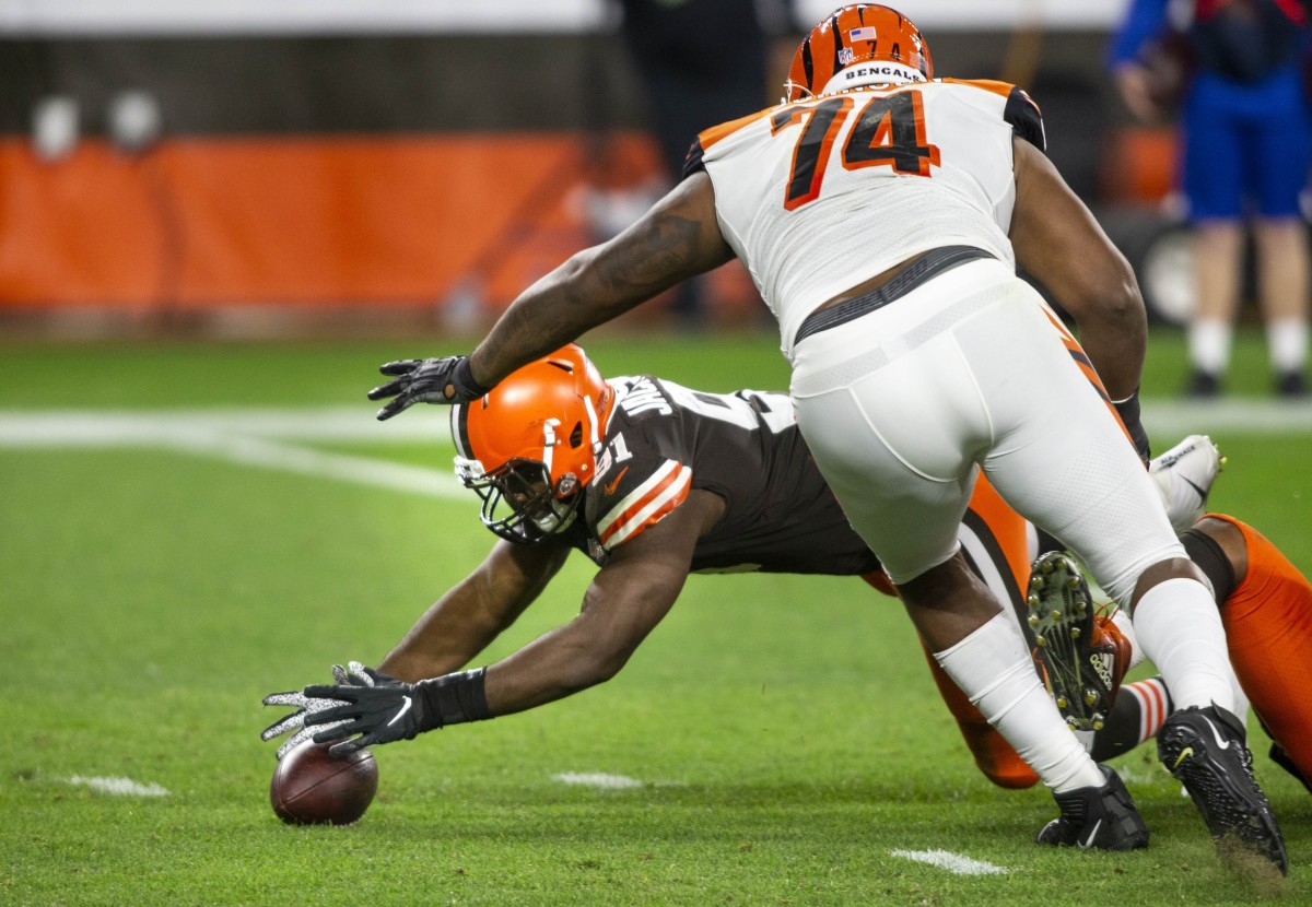 Cleveland Browns Waive G Hjalte Froholdt, DE Joe Jackson - Sports ...