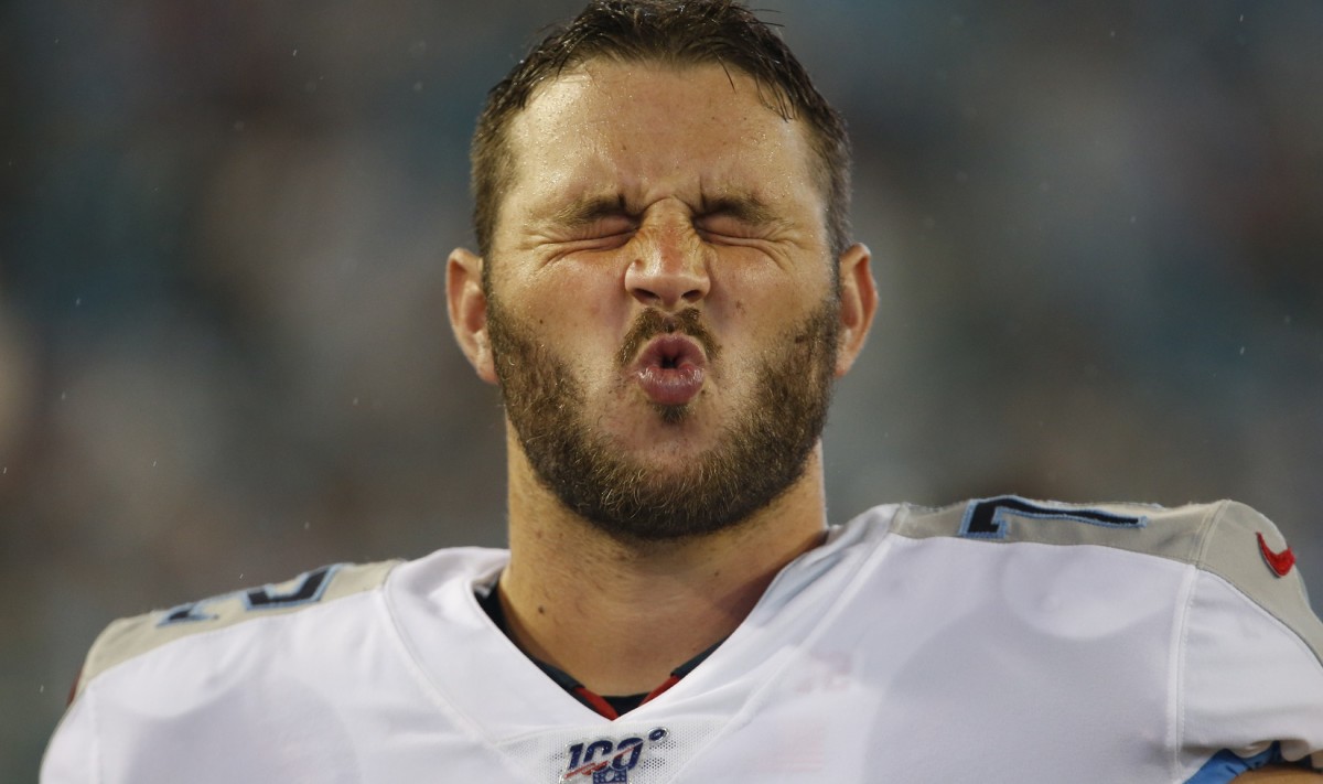 Tennessee Titans' David Quessenberry not tendered, set to become