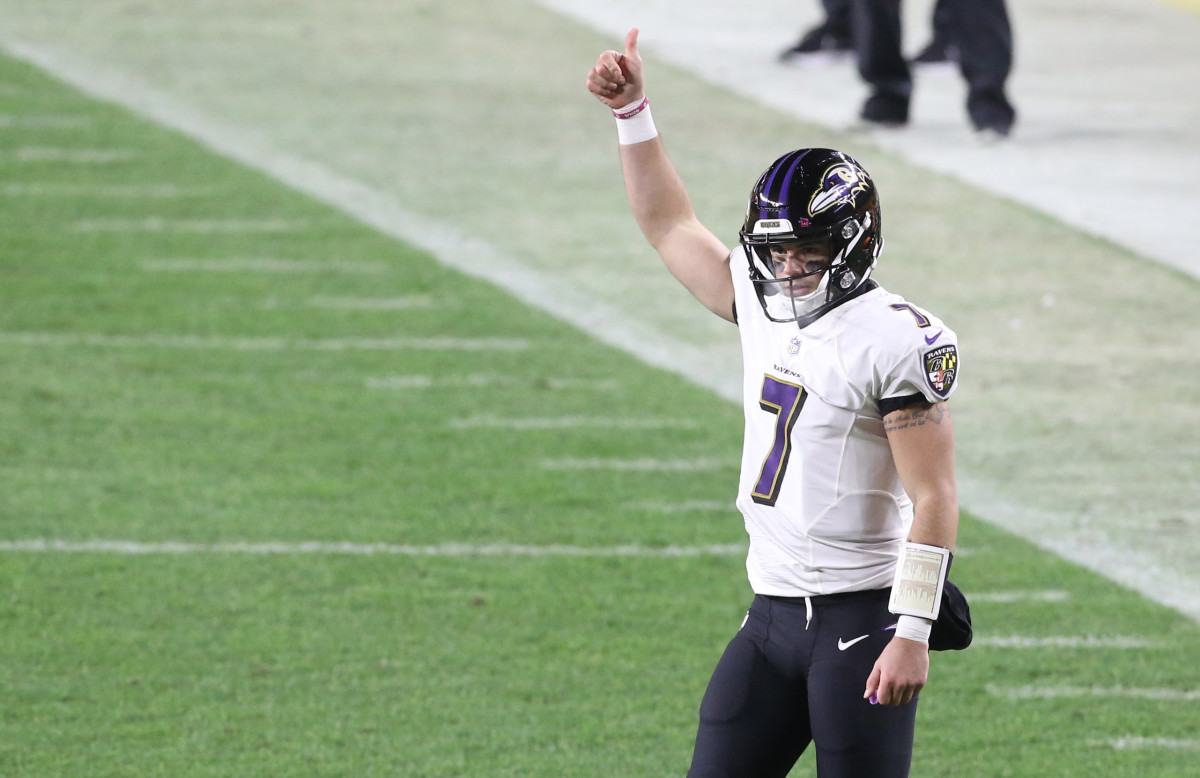 Baltimore Ravens vs. Cleveland Browns Week 4 Inactives: Who's In, Who's  Out? - Sports Illustrated Baltimore Ravens News, Analysis and More