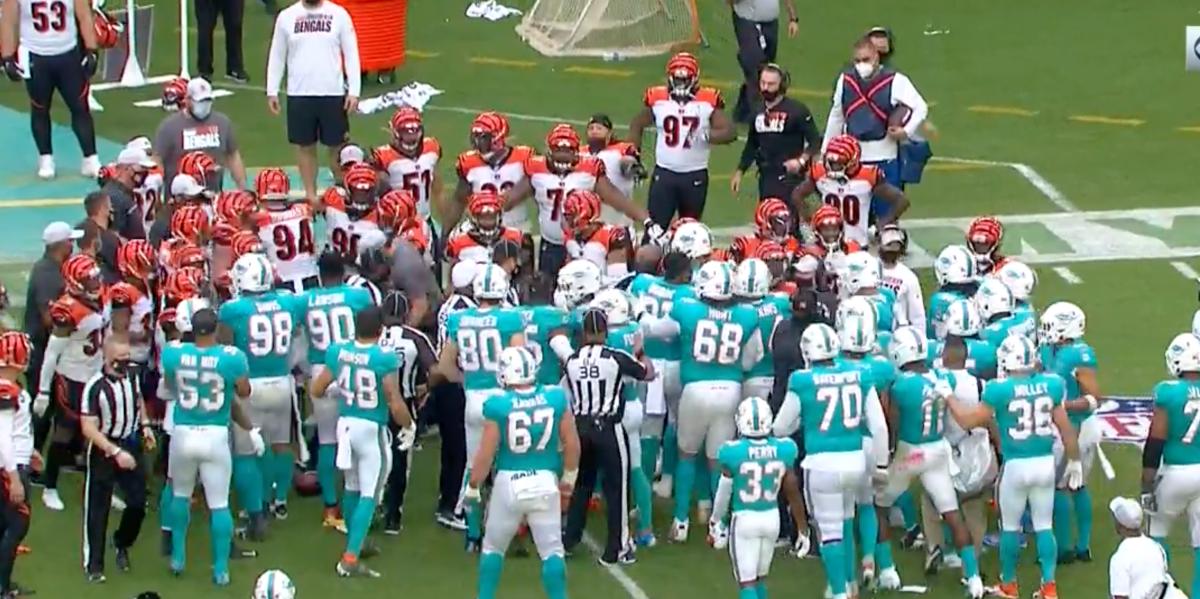 Seven fines for six players involved in Dolphins-Bengals brawl - NBC Sports