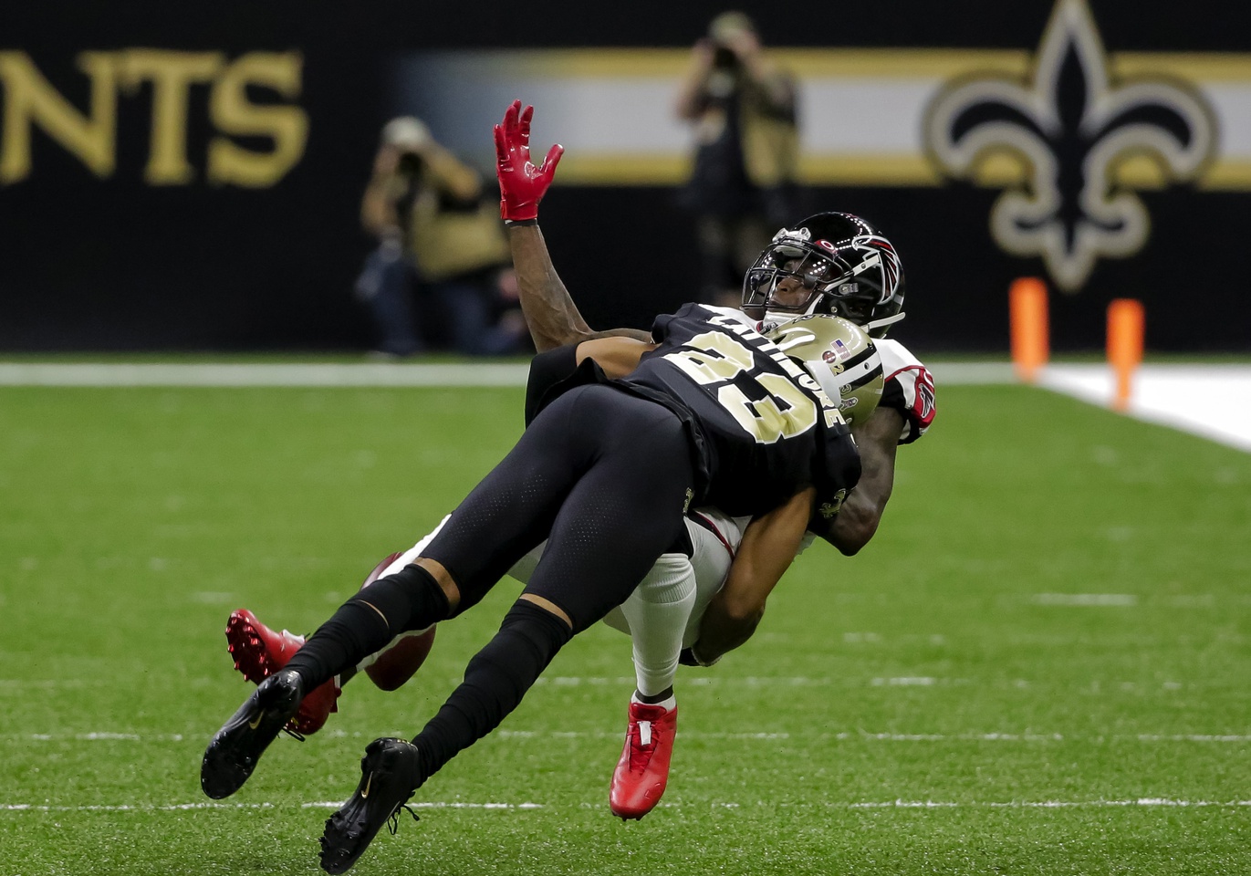 Saints' rookie Chauncey Gardner-Johnson reads Matt Ryan's eyes and