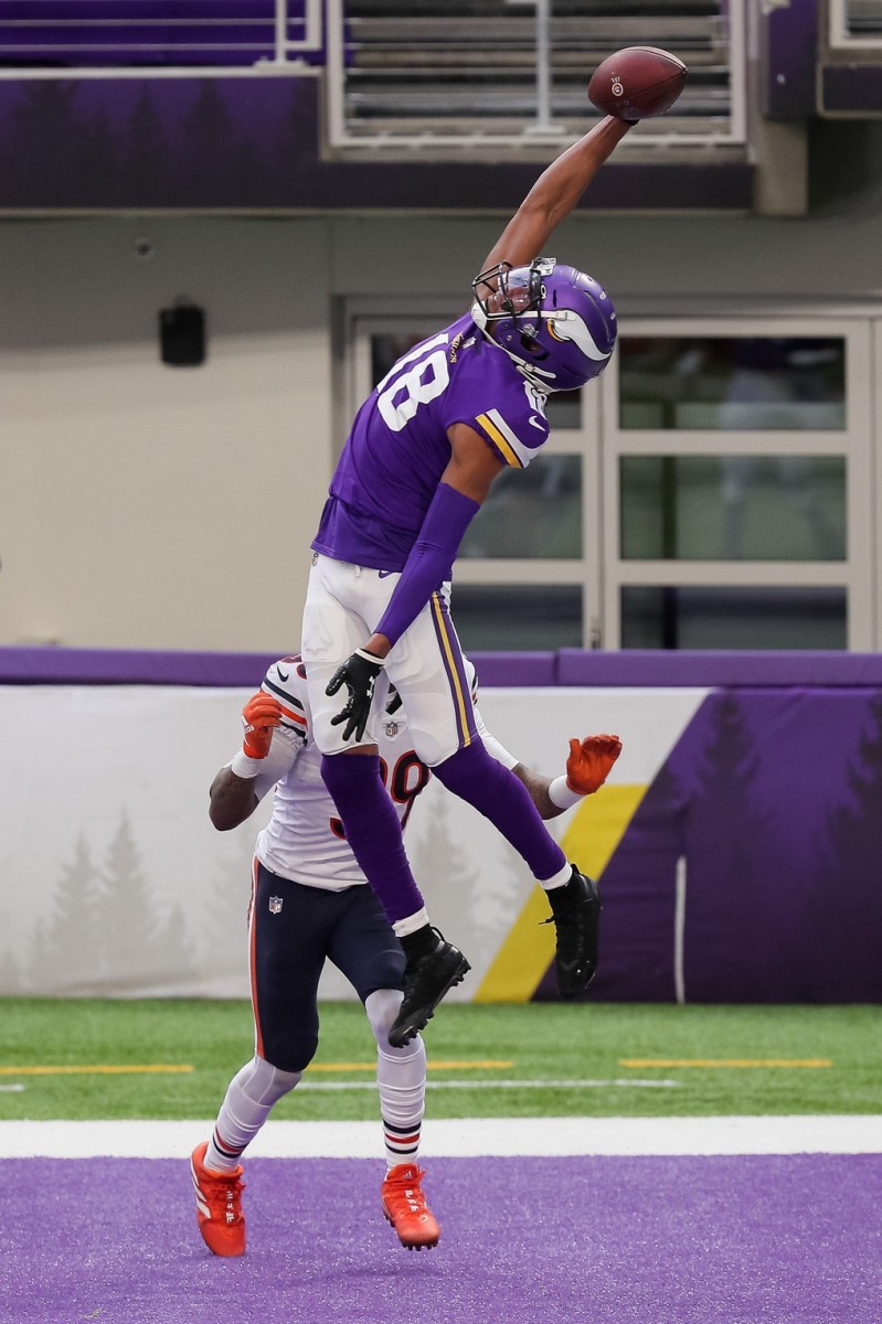 Vikings' Justin Jefferson Snubs Adam Thielen's 1-Handed TD Grab