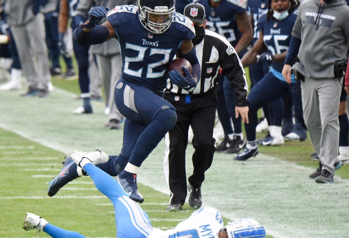 The Meaning of Derrick Henry's Stiff-Arms - Sports Illustrated