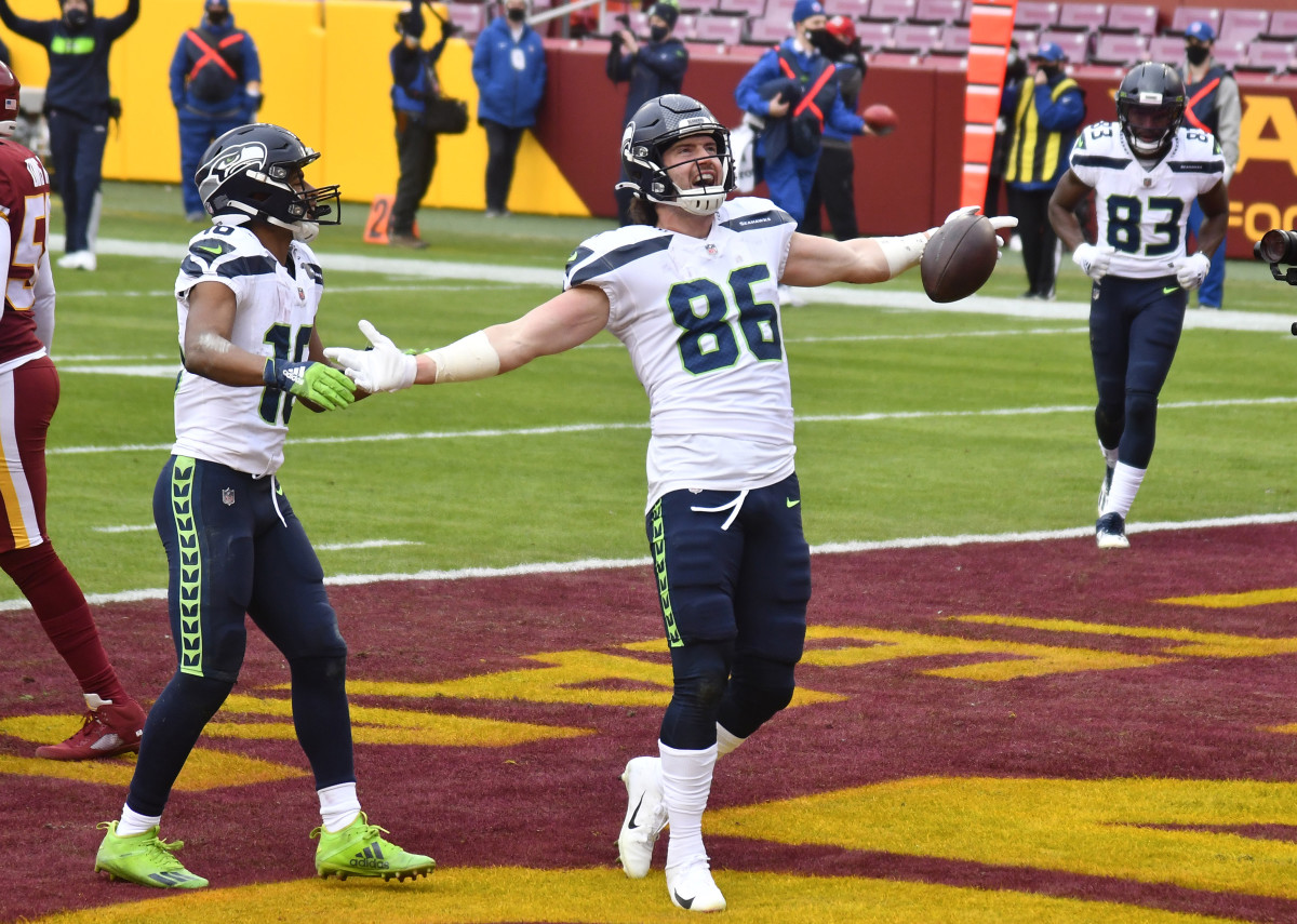 Halftime Observations: Seahawks 13, Washington 3 - Sports Illustrated ...