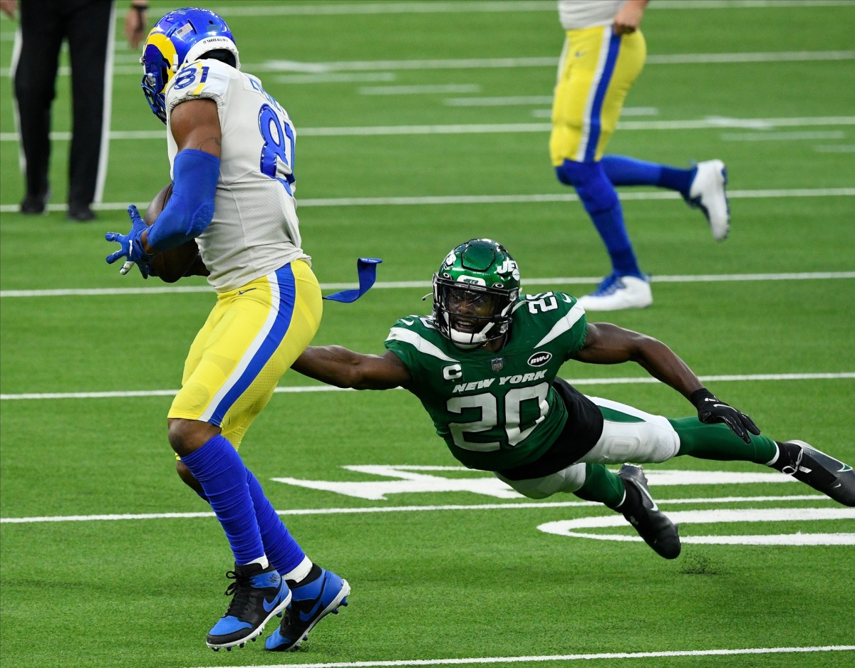 Jets S Marcus Maye dives for tackle vs. Rams