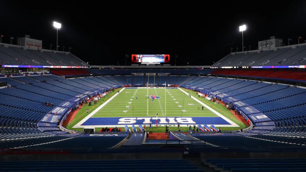 New on SI: Buffalo Bills to Allow 6,700 Fans for First Home Playoff Game in 25 Years