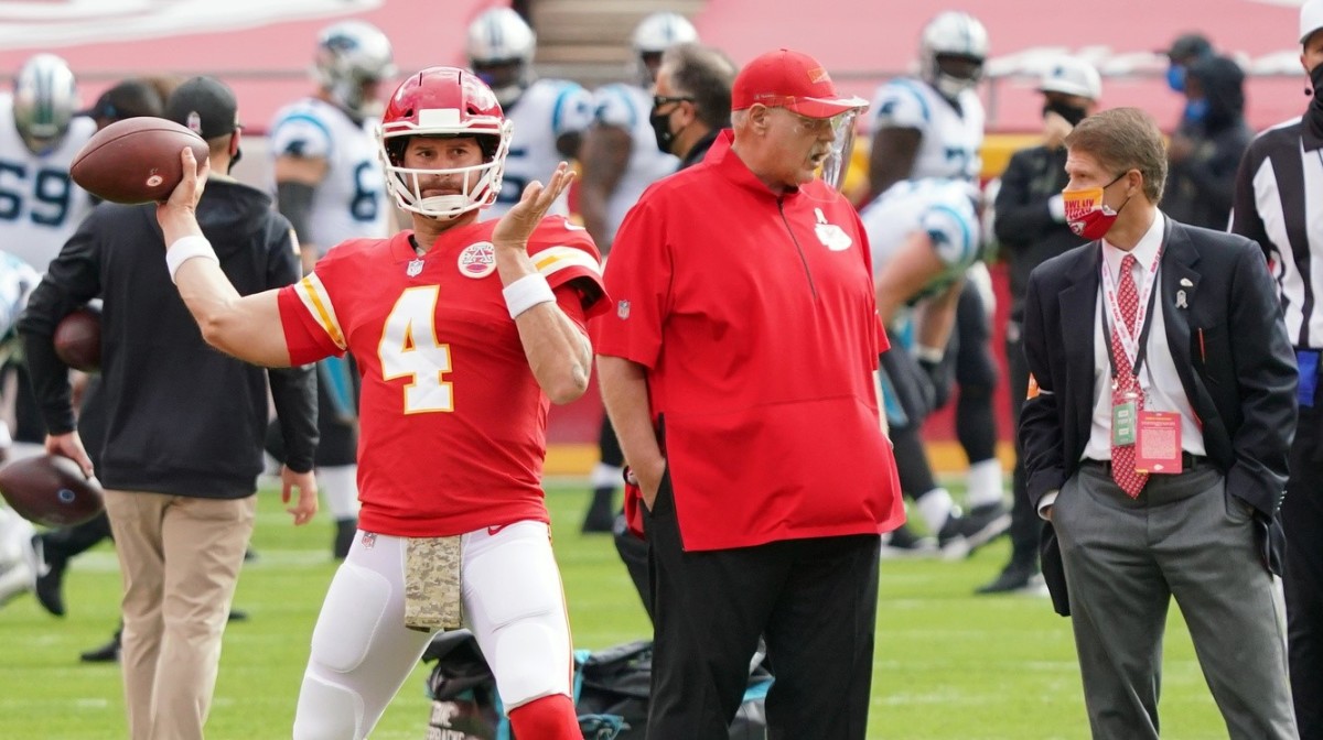 Chad Henne Rushes for First Touchdown in Eight Years in Chiefs Win - Chiefs  Digest