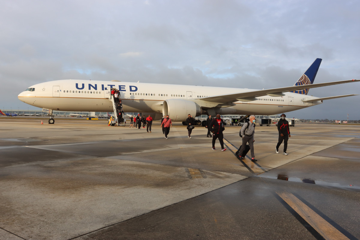 Ohio State Football Takes Off for Miami - Sports ...