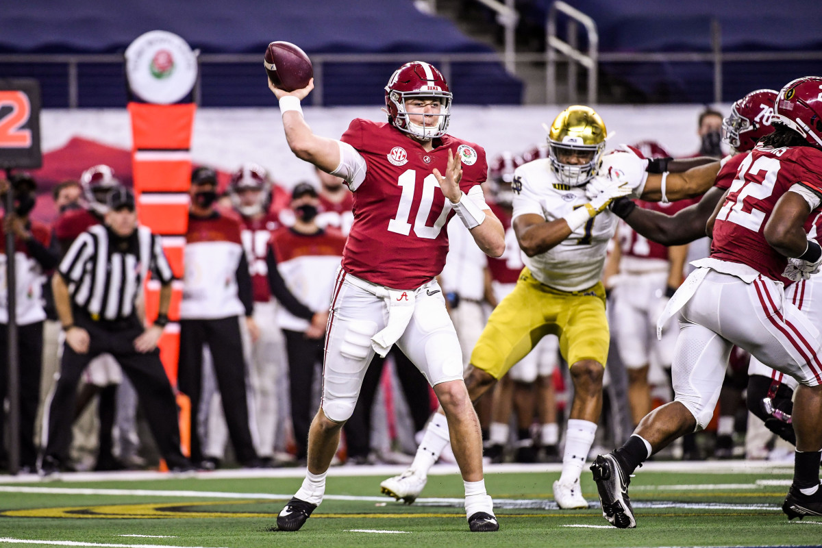 Quarterback Mac Jones, a Bolles School product, earns special place in  Alabama football history