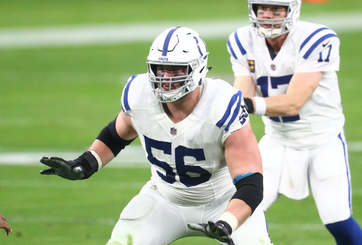 Quenton Nelson, Zack Martin, Ronnie Stanley Among Former Notre Dame  Football Players On 2021 PFF50