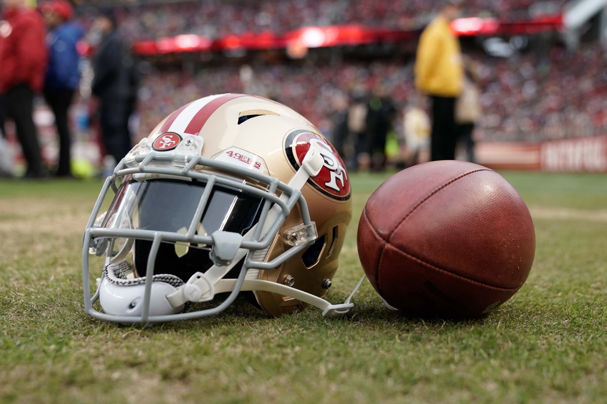 Why 49ers OC Mike McDaniel is a Hot Head Coach Candidate - Sports  Illustrated San Francisco 49ers News, Analysis and More