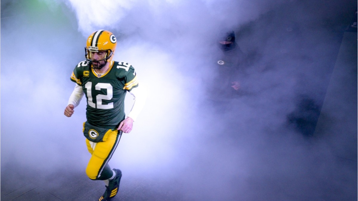 Packers QB Aaron Rodgers Solves Vaunted Rams Defense - Sports Illustrated Green Bay Packers News