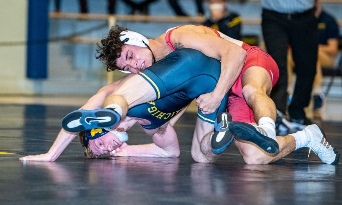 Indiana Wrestling Drops Road Match to Michigan 32-6 - Sports