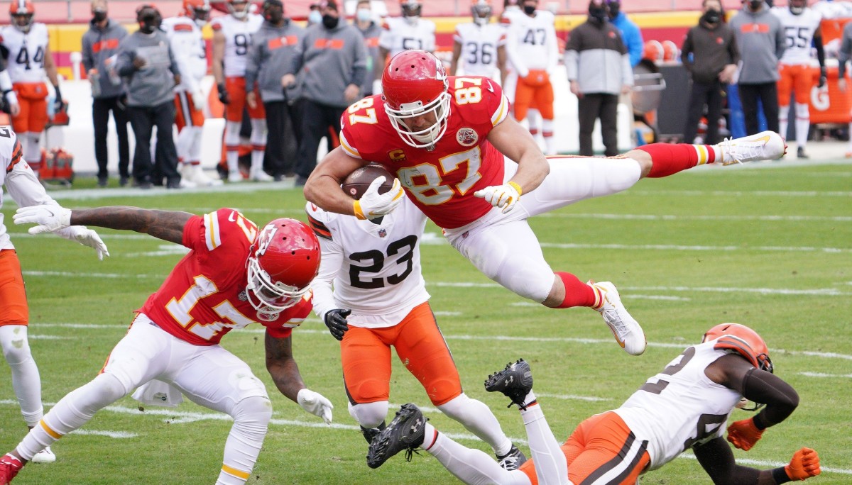 Kansas City Chiefs 2022 NFL Schedule - Official Chiefs Schedule - Sports  Illustrated Kansas City Chiefs News, Analysis and More