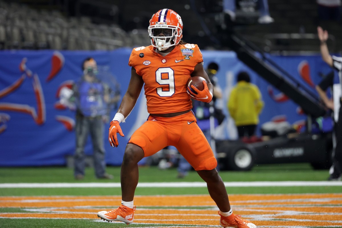 2021 NFL Draft Prospect Profile: RB Travis Etienne ...