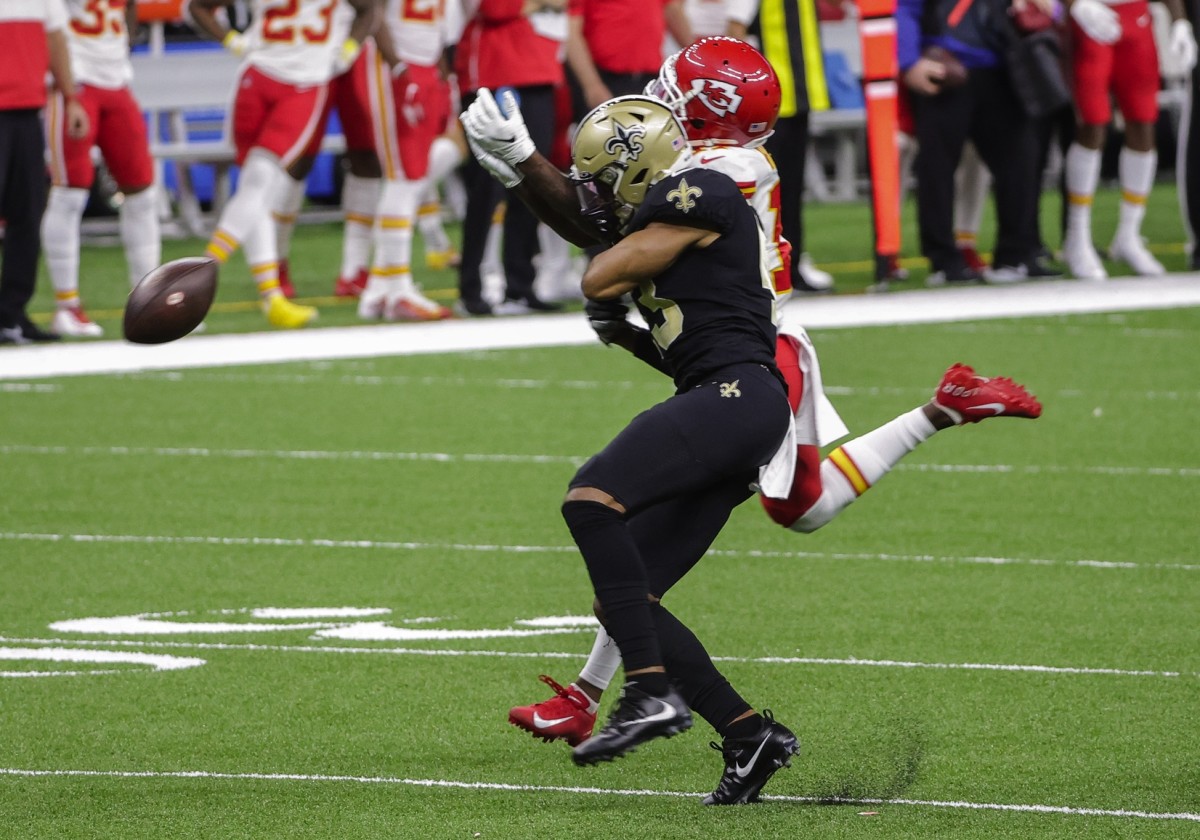 Dec 20, 2020; New Orleans, Louisiana, USA; Saints safety Marcus Williams (43) hits Chiefs wide receiver Tyreek Hill (10) during the first half at the Mercedes-Benz Superdome. Mandatory Credit: Derick E. Hingle-USA TODAY