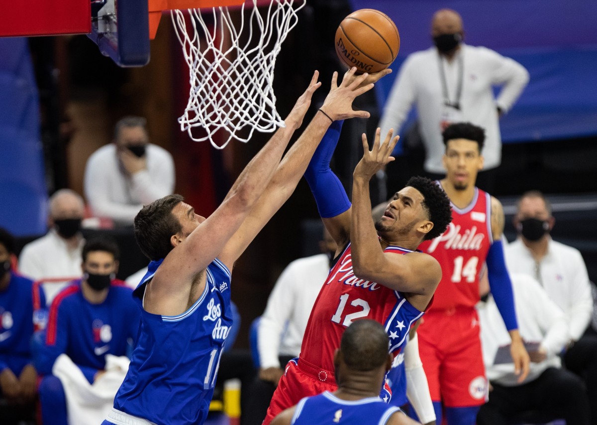 Tobias Harris Comes in Clutch for Sixers vs. Lakers on Wednesday